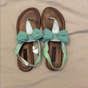 Turquoise bow detail sandals